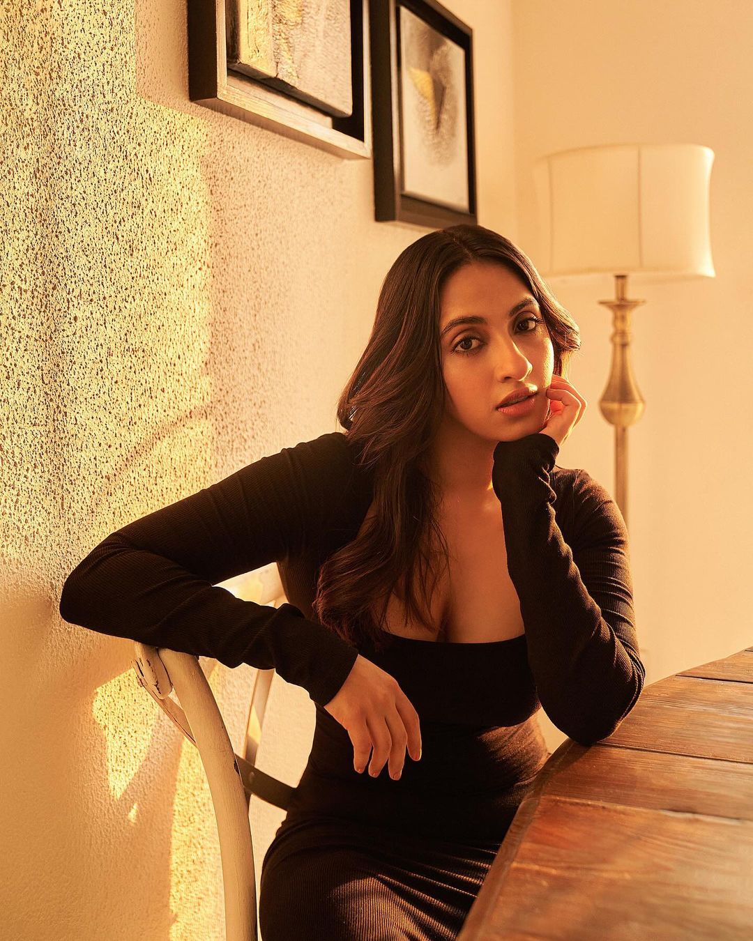 Akansha Ranjan Kapoor’s dazzling new year look is all over the internet Akansha Ranjan Kapoor’s dazzling new year look is all over the internet