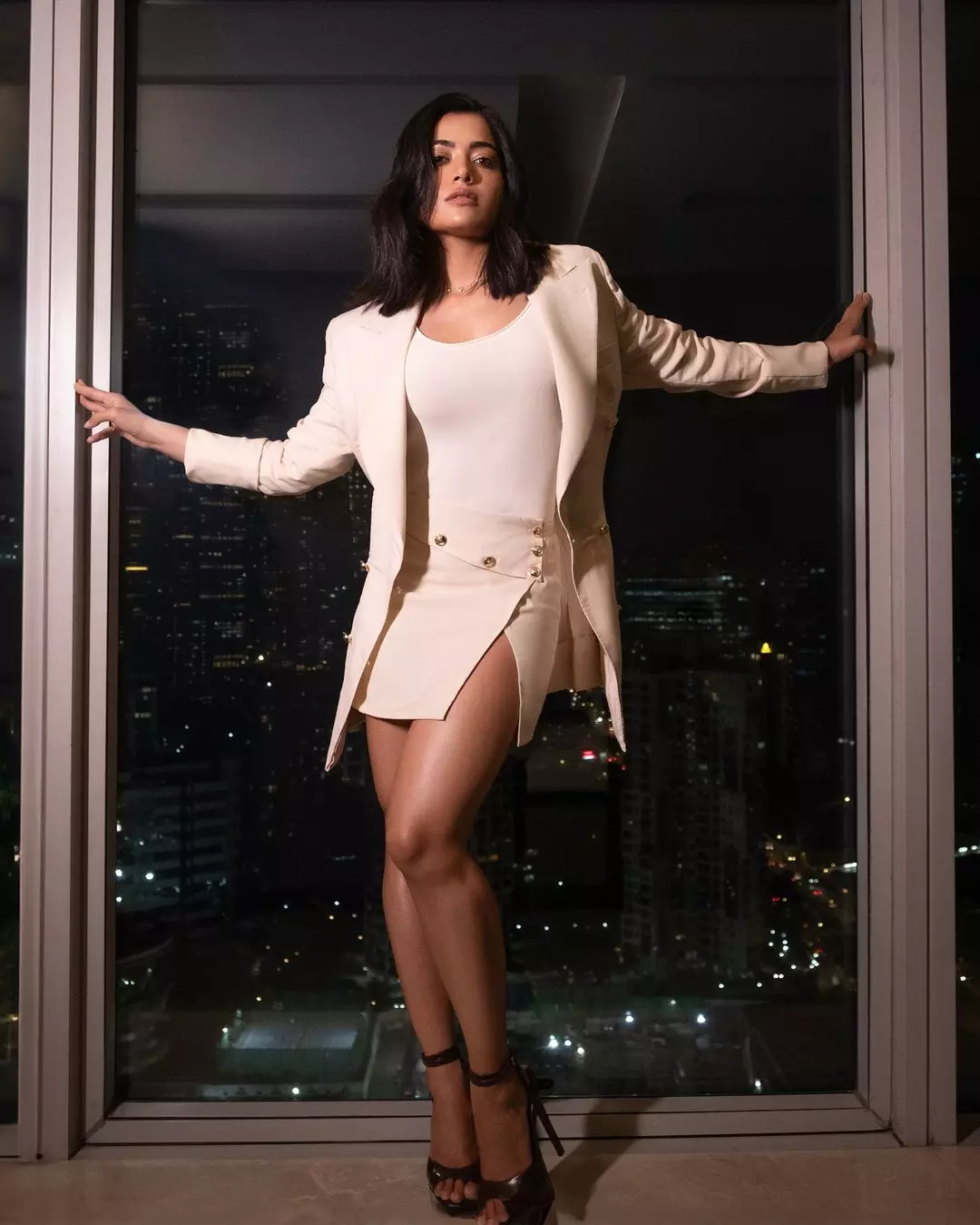 Rashmika�s 2025 Entry Proves She�s the Queen of Chic Rashmika�s 2025 Entry Proves She�s the Queen of Chic