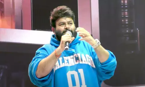 సంక్రాంతి పందెం కోడి.. తనతో తనకే పోటీ..!