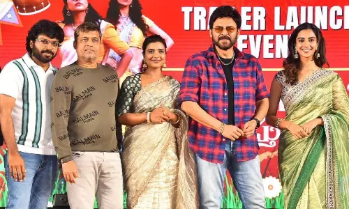 నారీ నారీ మ‌ధ్య శాండ్విచ్ అయిన వెంకీ