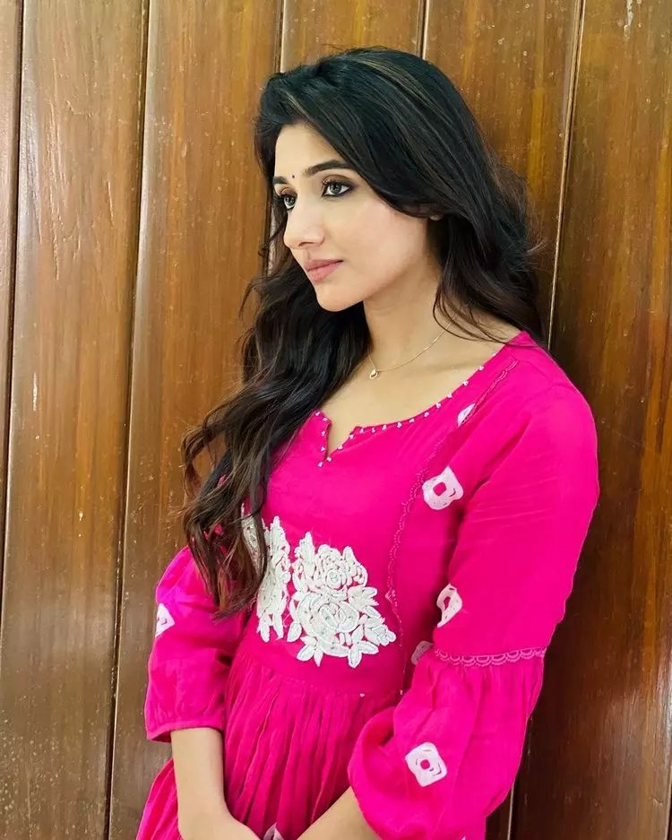 Mirna Menon�s Fashion is Truly Unstoppable Mirna Menon�s Fashion is Truly Unstoppable