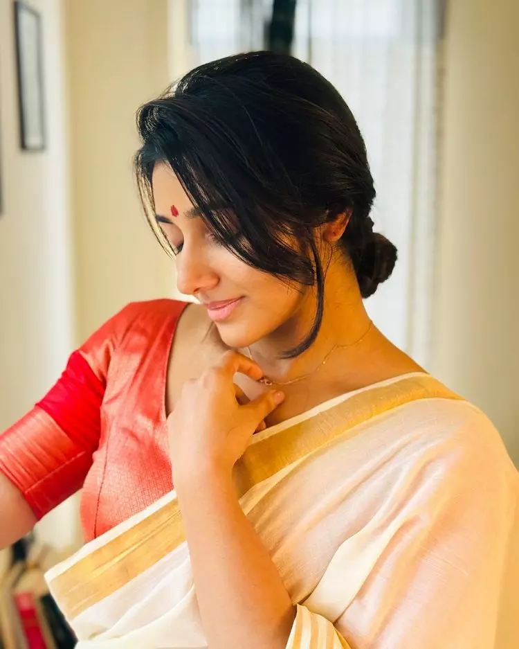 Mirna Menon�s Fashion is Truly Unstoppable Mirna Menon�s Fashion is Truly Unstoppable