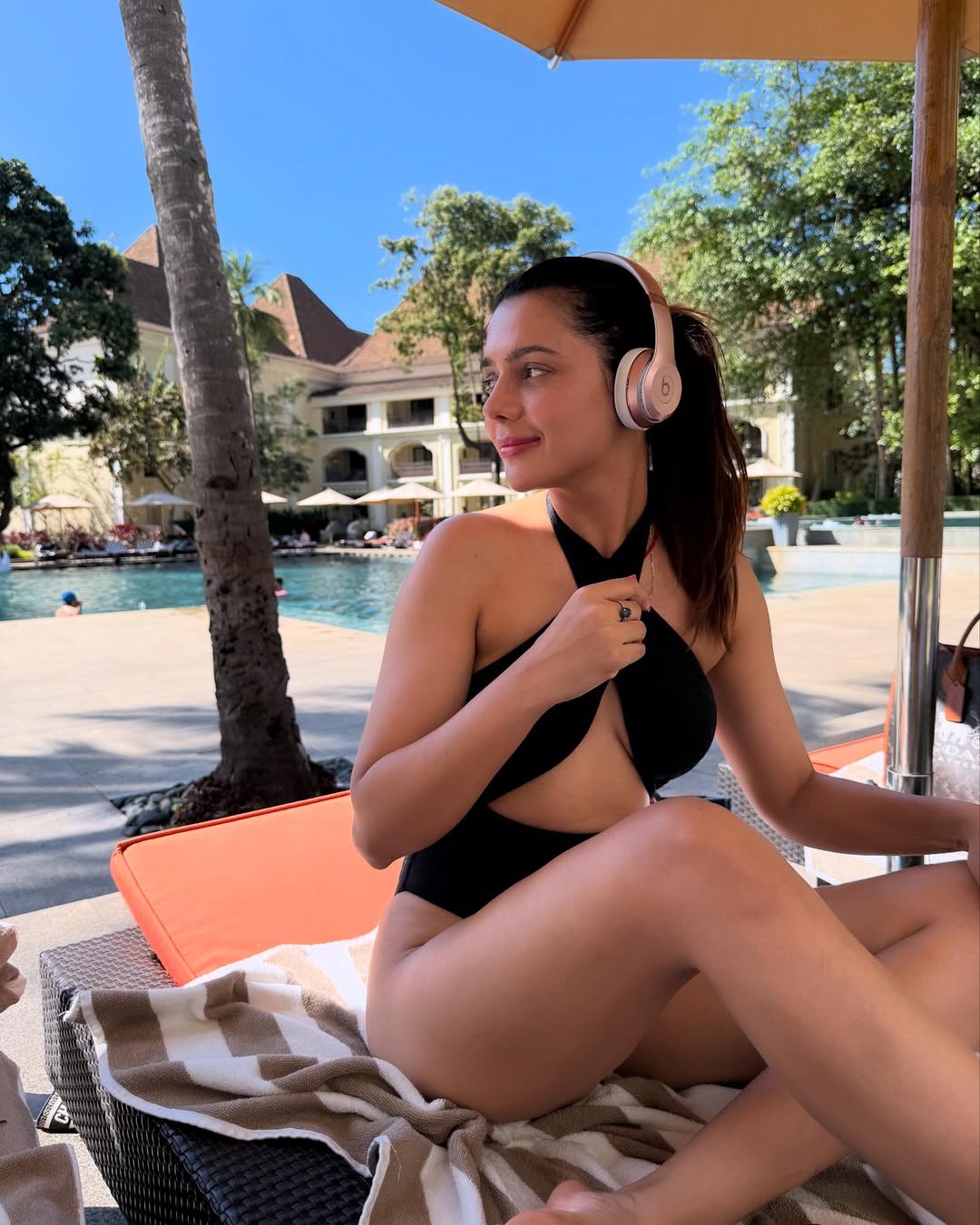 Ruhi Singh Knows How to Set the Fashion Bar High