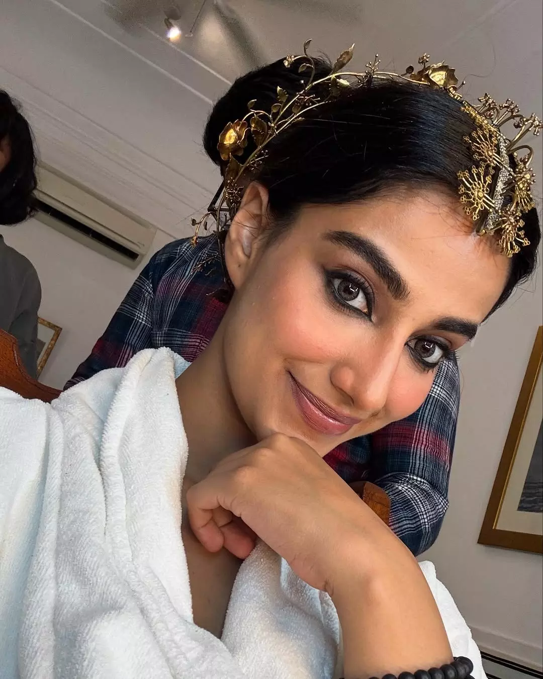 Meenakshi Chaudhary�s Looks Will Keep You Hooked for Hours