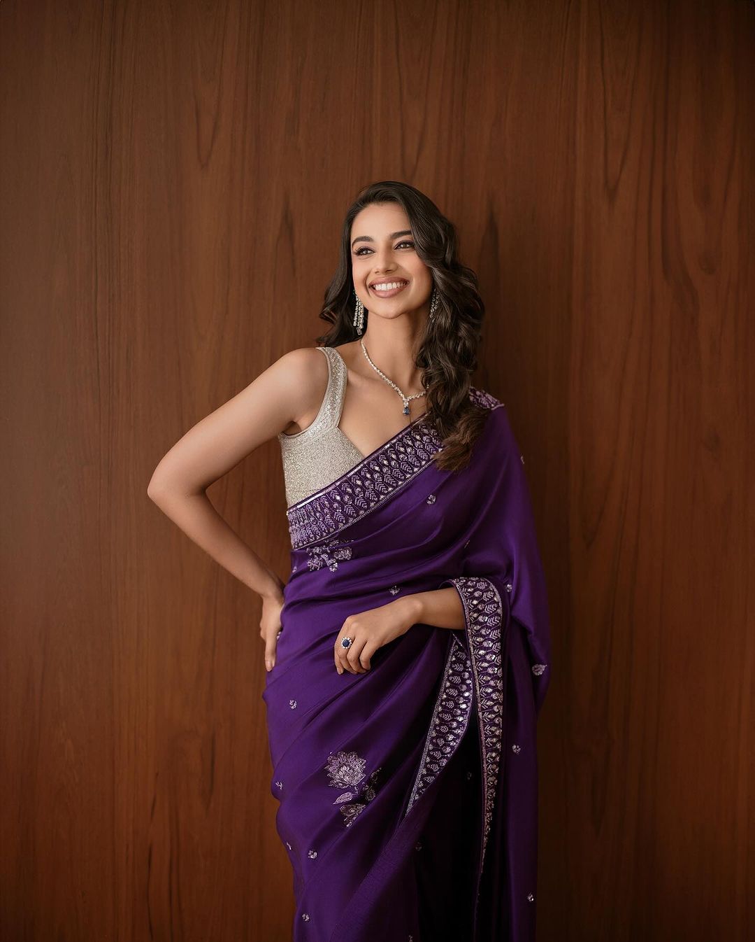 Meenakshi Chaudhary�s Looks Will Keep You Hooked for Hours Meenakshi Chaudhary�s Looks Will Keep You Hooked for Hours