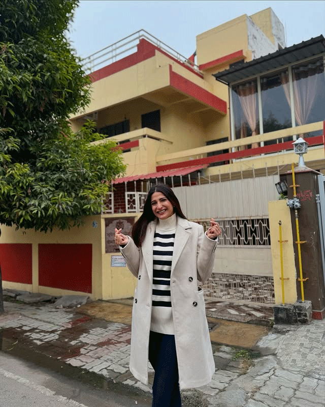 Aahana Kumra’s Sunday Style at Pool and Chill Aahana Kumra’s Sunday Style at Pool and Chill