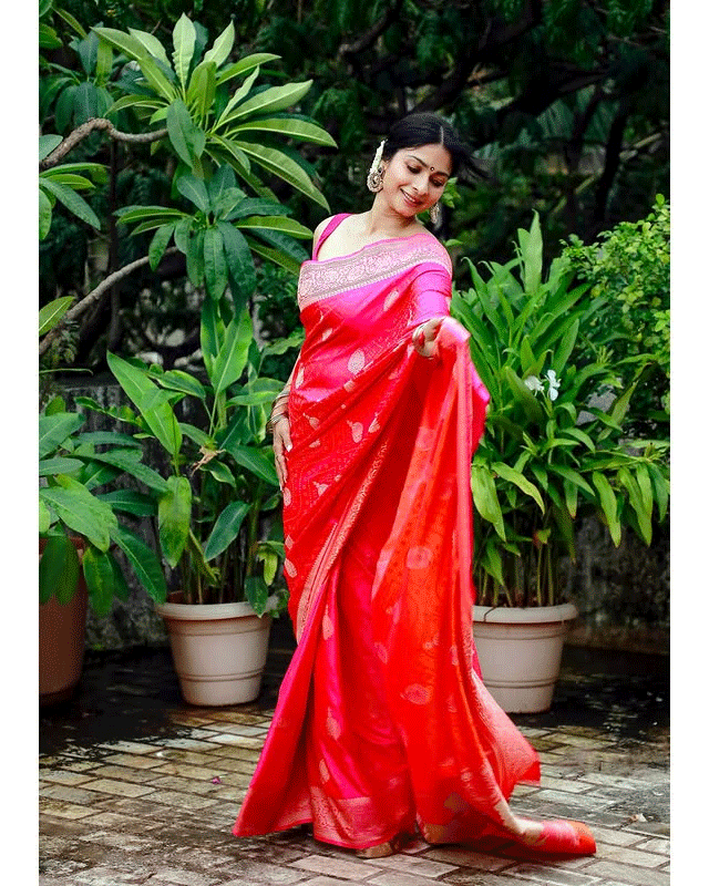 Tanishaa Mukerji’s Wardrobe is Everything You’ve Been Waiting For Tanishaa Mukerji’s Wardrobe is Everything You’ve Been Waiting For