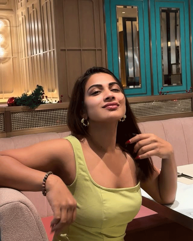 Inaya Sultana�s Style Is Simply Out of This World Inaya Sultana�s Style Is Simply Out of This World