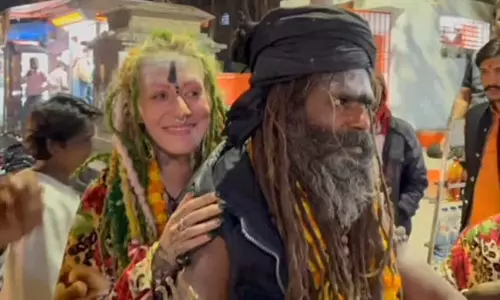 అఘోరి కోసం దేశం విడిచిన‌ ర‌ష్య‌న్ యువ‌తి?!