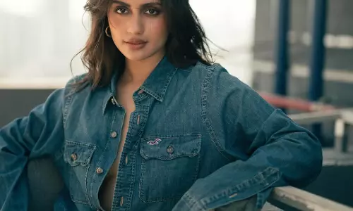 Anushkaa Luhar Denim Days and Stylish Ways