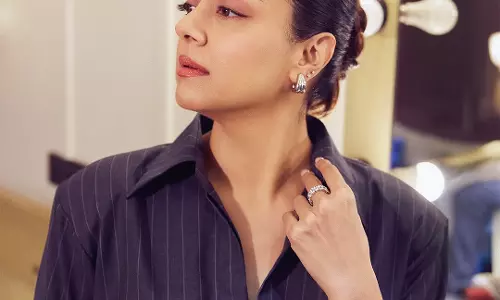 Jyothika�s Stylish BTS Look for Dabba Cartel