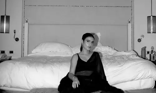 Fatima Sana Shaikh Graces in a Black Saree