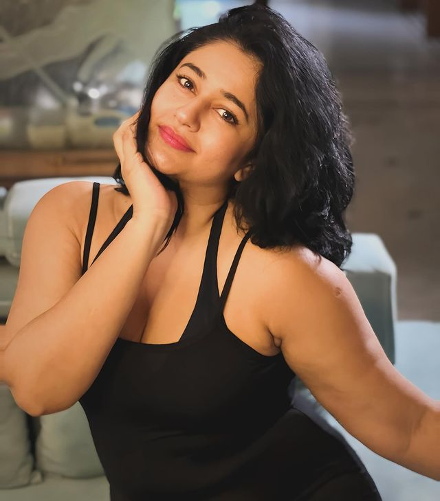 Timeless Beauty and Talent: Poonam Bajwas Captivating Photos Timeless Beauty and Talent: Poonam Bajwas Captivating Photos