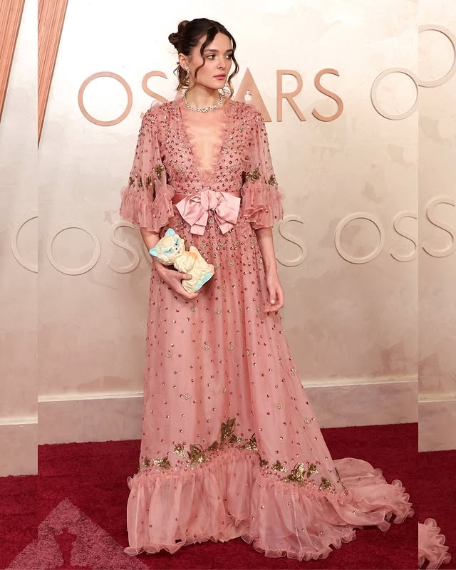 Oscars 2025: A Night of Elegance and Unique Styles from A-List Celebrities! Oscars 2025: A Night of Elegance and Unique Styles from A-List Celebrities!