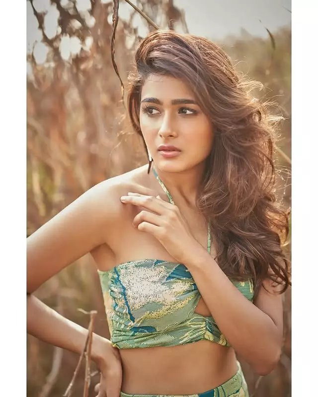 Shalini Pandeys Vibrant and Fun Instagram Moment Shalini Pandeys Vibrant and Fun Instagram Moment