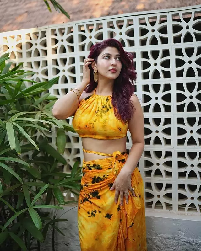 Sonarika Bhadorias Bold and Beautiful Fashion Moments
