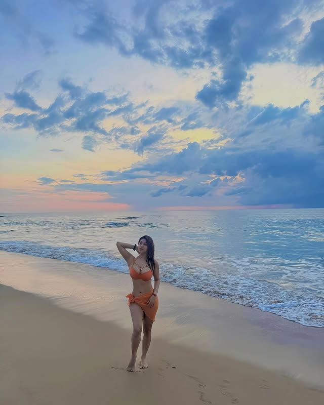 Sonarika Bhadorias Bold and Beautiful Fashion Moments Sonarika Bhadorias Bold and Beautiful Fashion Moments