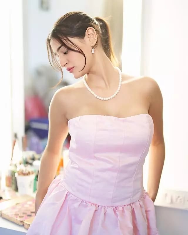 Prakriti Pavanis Effortless Barbie Charm