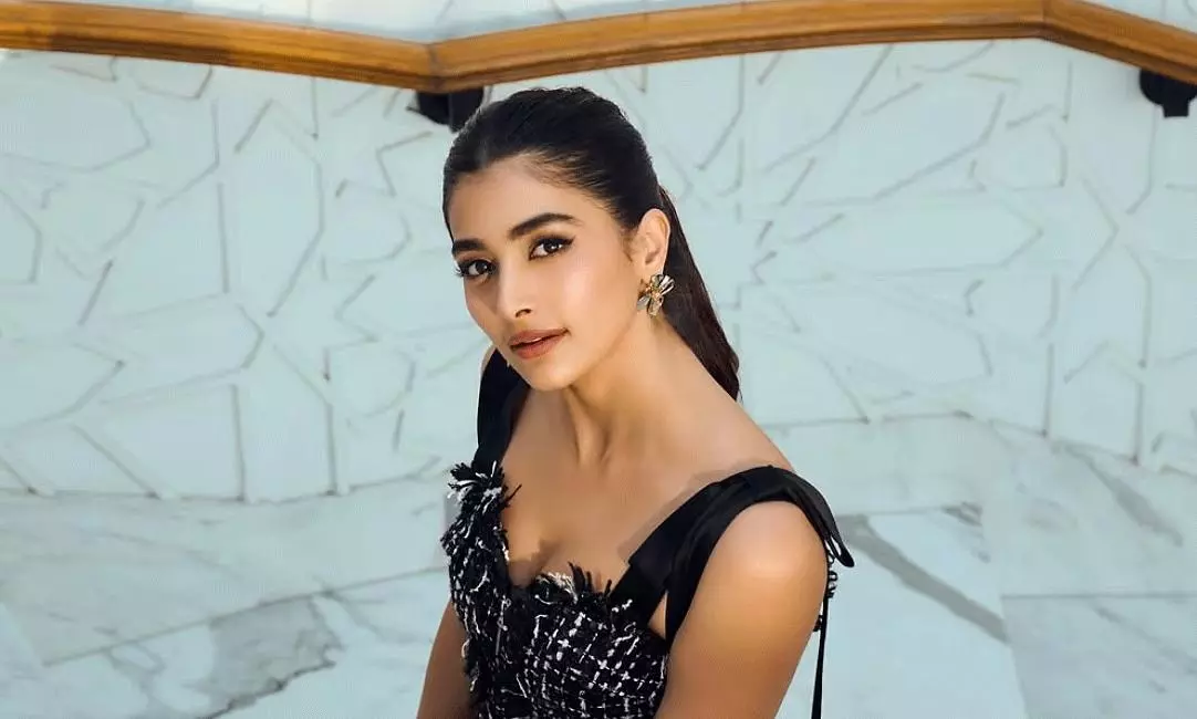 ఎవ‌రు అవ‌కాశ‌మిస్తే వారినే చూడాలి: పూజా హెగ్డే