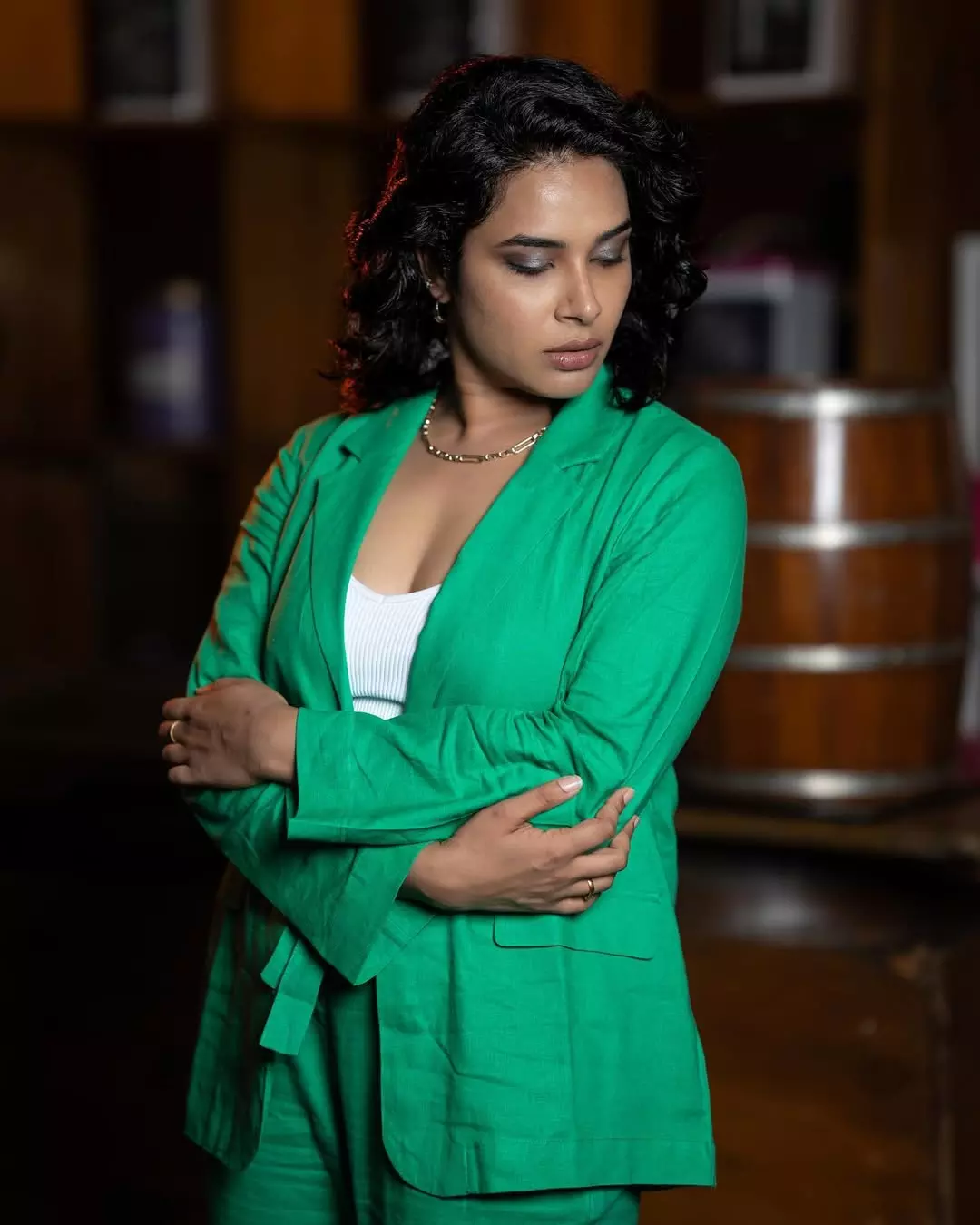 Hari Teja Aces the Fashion Game in Saree