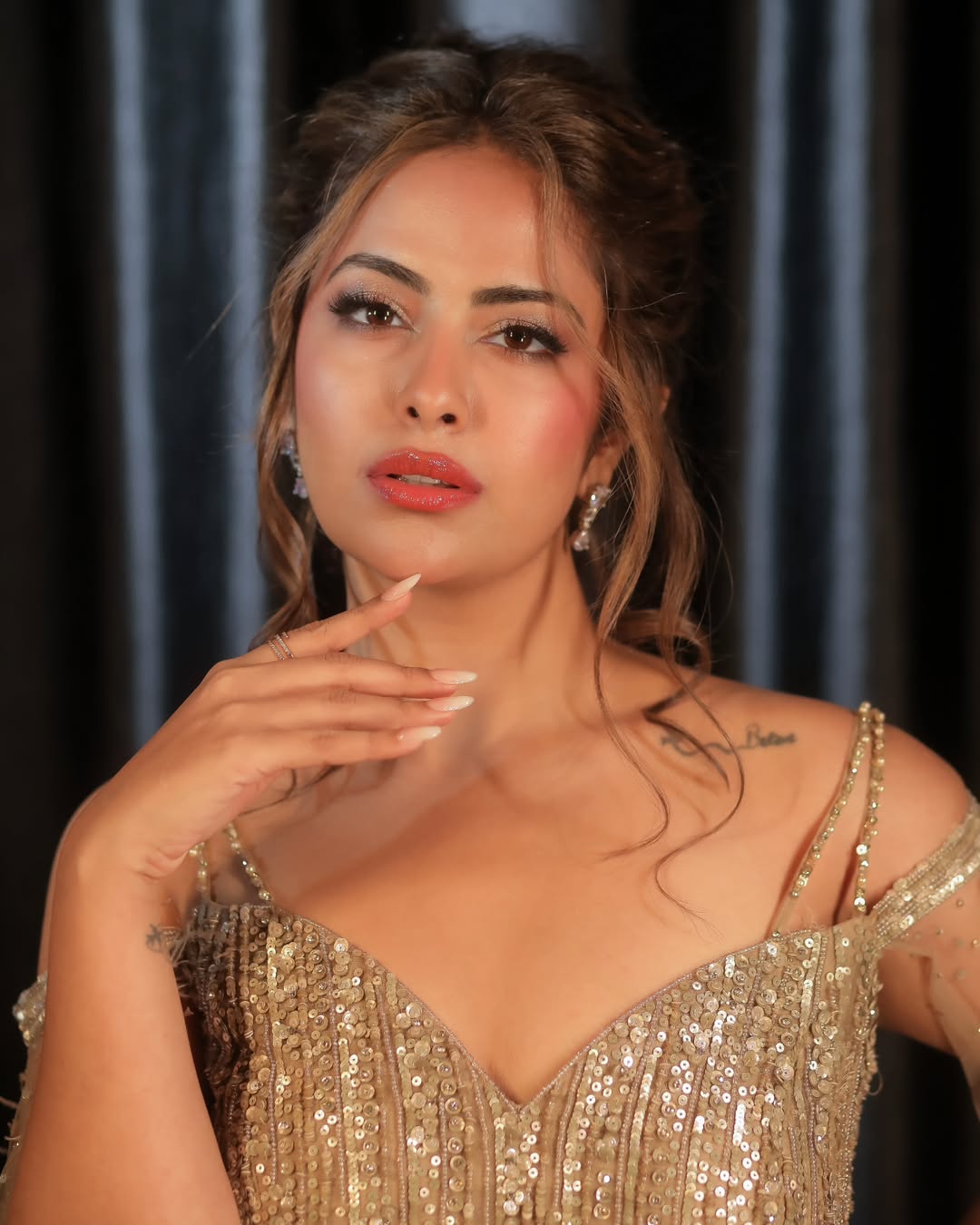 Avika Gor�s Stunning Style & Fashion Trendsetter