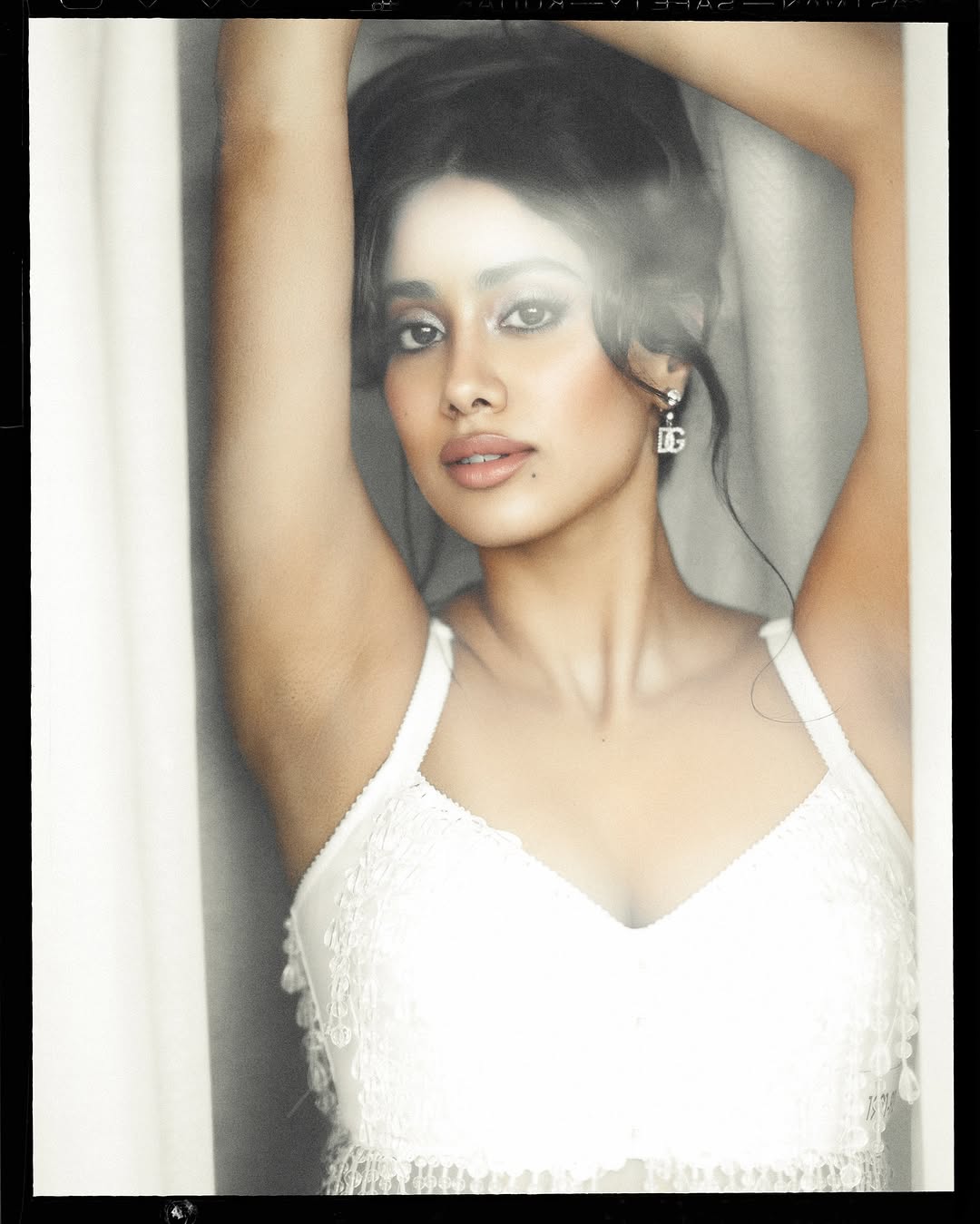 Janhvi Kapoor A Vision of Elegance and Glamour Janhvi Kapoor A Vision of Elegance and Glamour