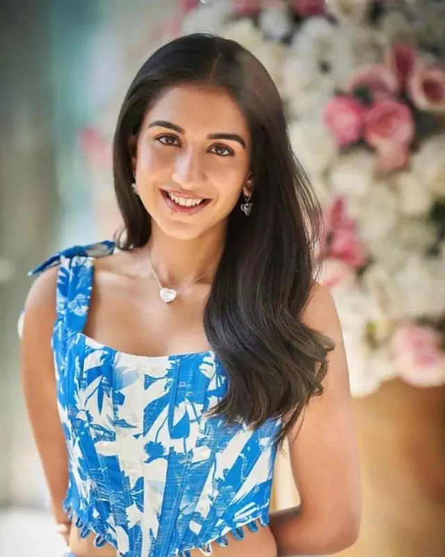 One Year to Radhika’s Hastakshar Ceremony; A Fashion Statement to Remember One Year to Radhika’s Hastakshar Ceremony; A Fashion Statement to Remember