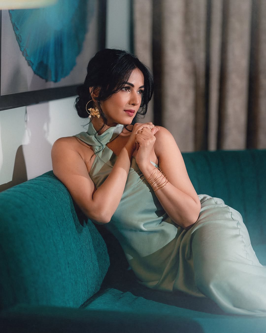 Sonal Chauhan Enjoys the Tropical Bliss of Furaveri Maldives Sonal Chauhan Enjoys the Tropical Bliss of Furaveri Maldives