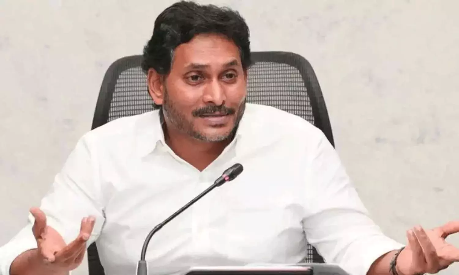 జగనన్న ఉగాదికీ డౌటేనా ?