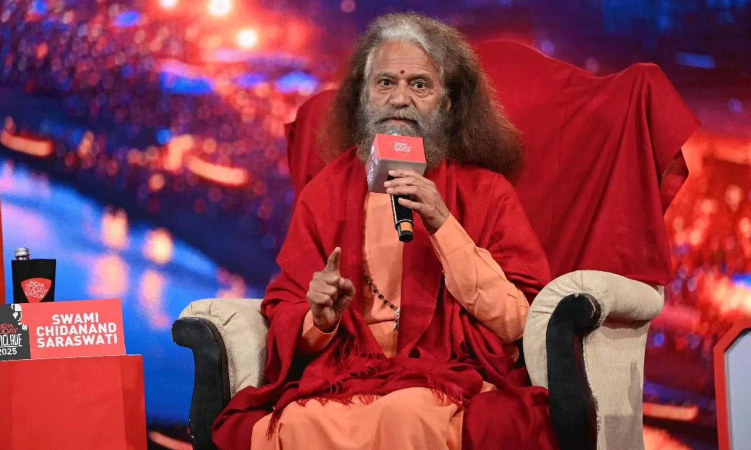 ఆ జీన్స్... ఈ జీన్స్... ఆధ్యాత్మిక గురువు ఆసక్తికర వ్యాఖ్యలు! ఆ జీన్స్... ఈ జీన్స్... ఆధ్యాత్మిక గురువు ఆసక్తికర వ్యాఖ్యలు!