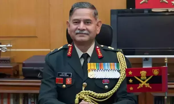 చైనా, పాక్ సంబంధాలపై ఆర్మీ చీఫ్ సంచలన వ్యాఖ్యలు చైనా, పాక్ సంబంధాలపై ఆర్మీ చీఫ్ సంచలన వ్యాఖ్యలు