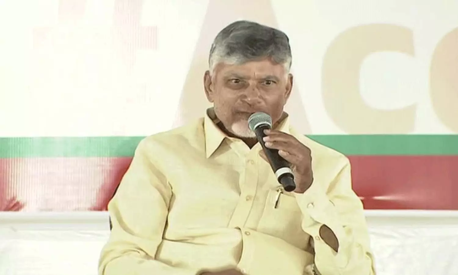 యూటర్న్ : తన మాటను వెనక్కి తీసుకున్న చంద్రబాబు!