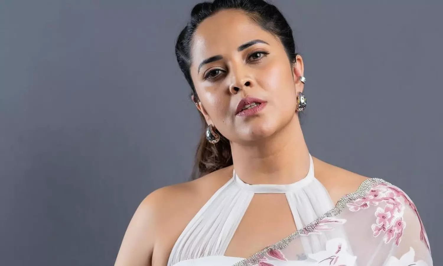 అనసూయ.. చీరలో స్టన్నింగ్ గ్లామర్ ట్రీట్ అనసూయ.. చీరలో స్టన్నింగ్ గ్లామర్ ట్రీట్