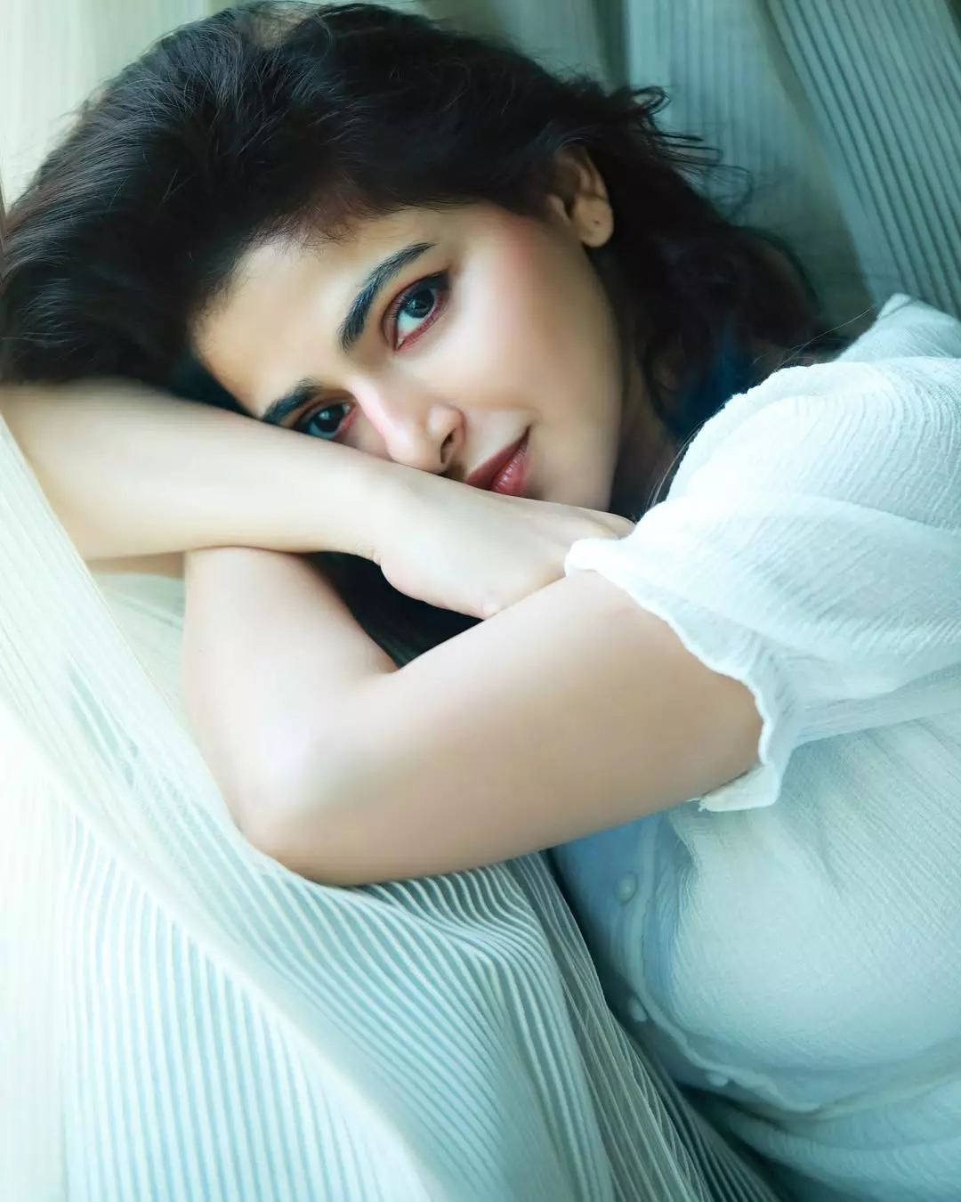 Iswarya Menon Shares Adorable Picture, Fans Are Loving It