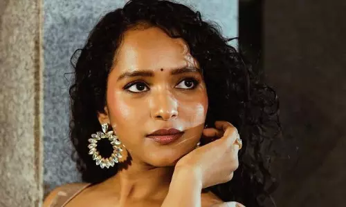 పుష్ప 2 కావేరి.. చీరలో అందాల మెరుపులా..