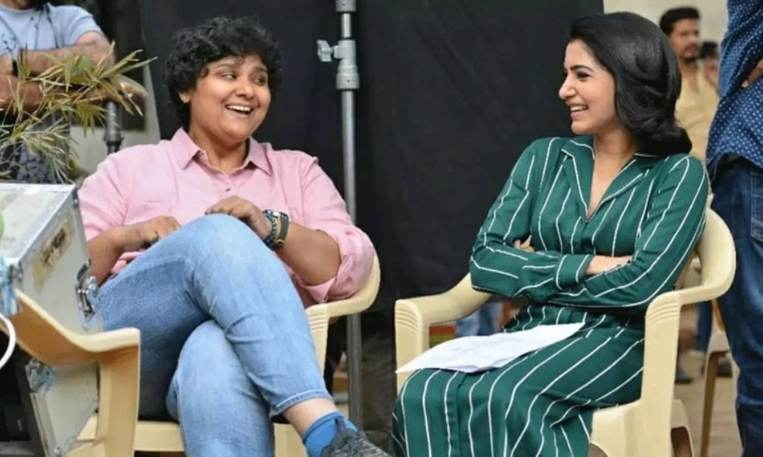 వేతనాల్లో సమానత్వం.. సమంతపై నందిని రెడ్డి ప్రశంసలు వేతనాల్లో సమానత్వం.. సమంతపై నందిని రెడ్డి ప్రశంసలు