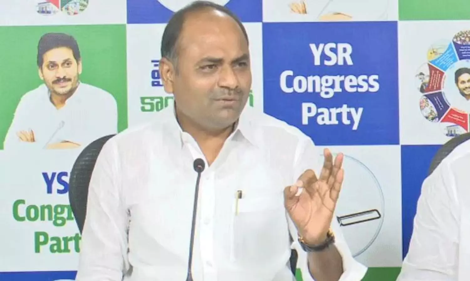 వైసీపీ ఎమ్మెల్యే 11 ప్లేయర్స్ ట్వీట్.. సోషల్ మీడియాలో వైరల్