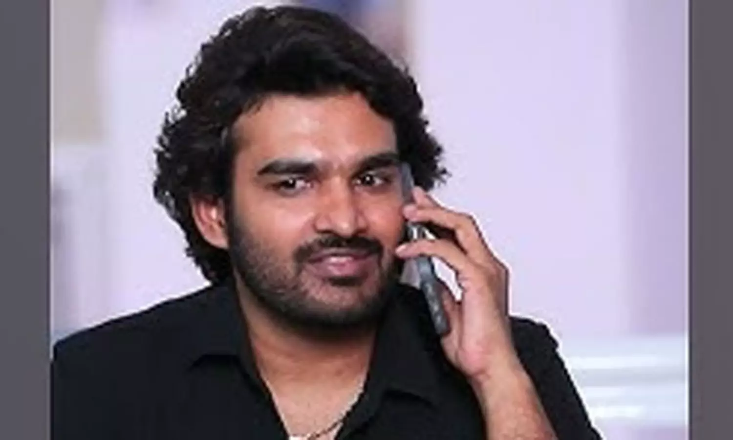 పవర్ స్టార్ ఫ్యాన్స్ కి గాలెం వేస్తున్న యువ హీరో..! పవర్ స్టార్ ఫ్యాన్స్ కి గాలెం వేస్తున్న యువ హీరో..!