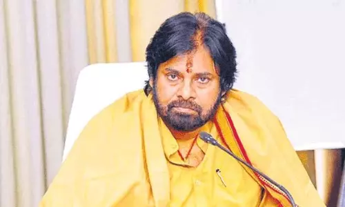 పవన్ పార్టీ ఇమేజ్ ను దెబ్బేస్తున్న అనుకూల మీడియా? పవన్ పార్టీ ఇమేజ్ ను దెబ్బేస్తున్న అనుకూల మీడియా?