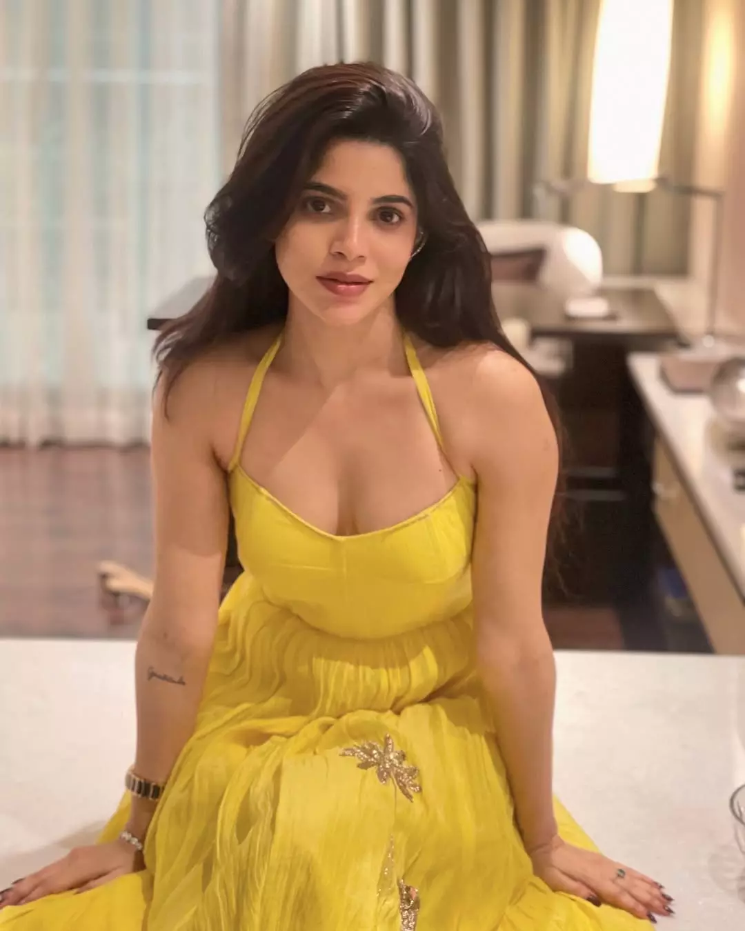 Divya Bharathi in Yellow: A Perfect Blend of Style and Joy