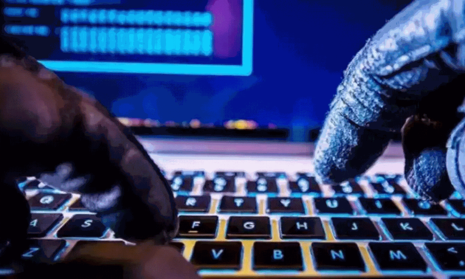 ఆటగాడు అన్వేష్ తో బెట్టింగ్ యాప్స్ పై సజ్జనార్ యుద్ధం