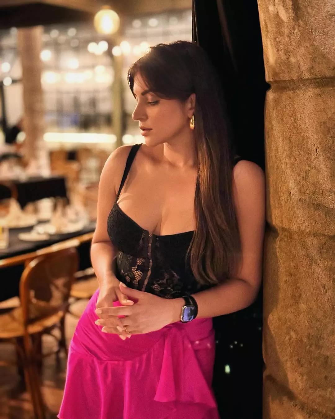 Shama Sikanders Glamorous Night Out Look Shama Sikanders Glamorous Night Out Look