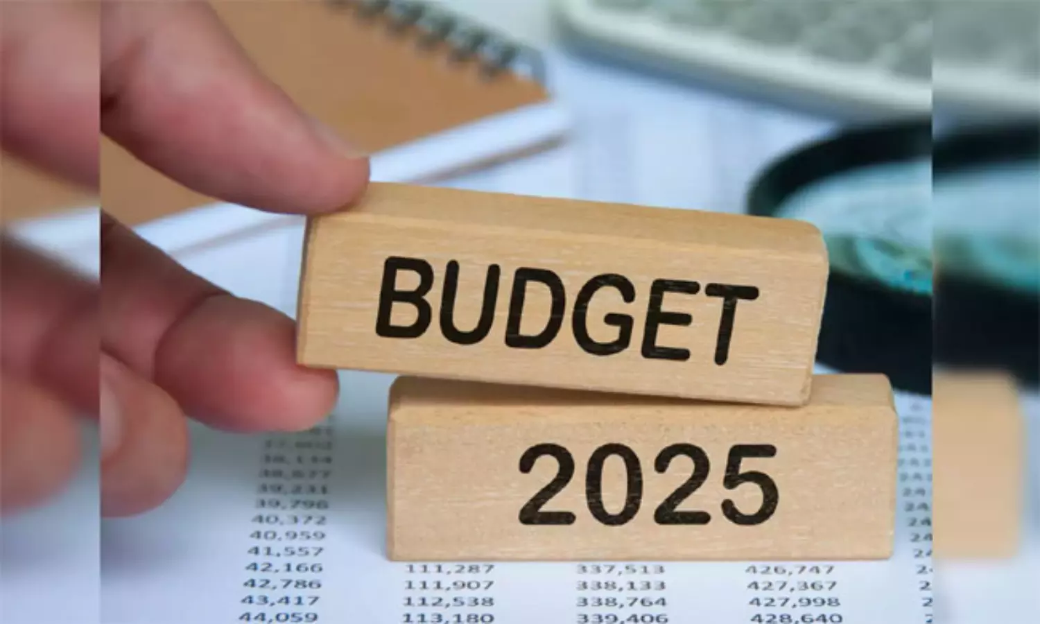 తెలుగు బడ్జెట్లు జిగేల్...పేద అరుపులు కామన్!