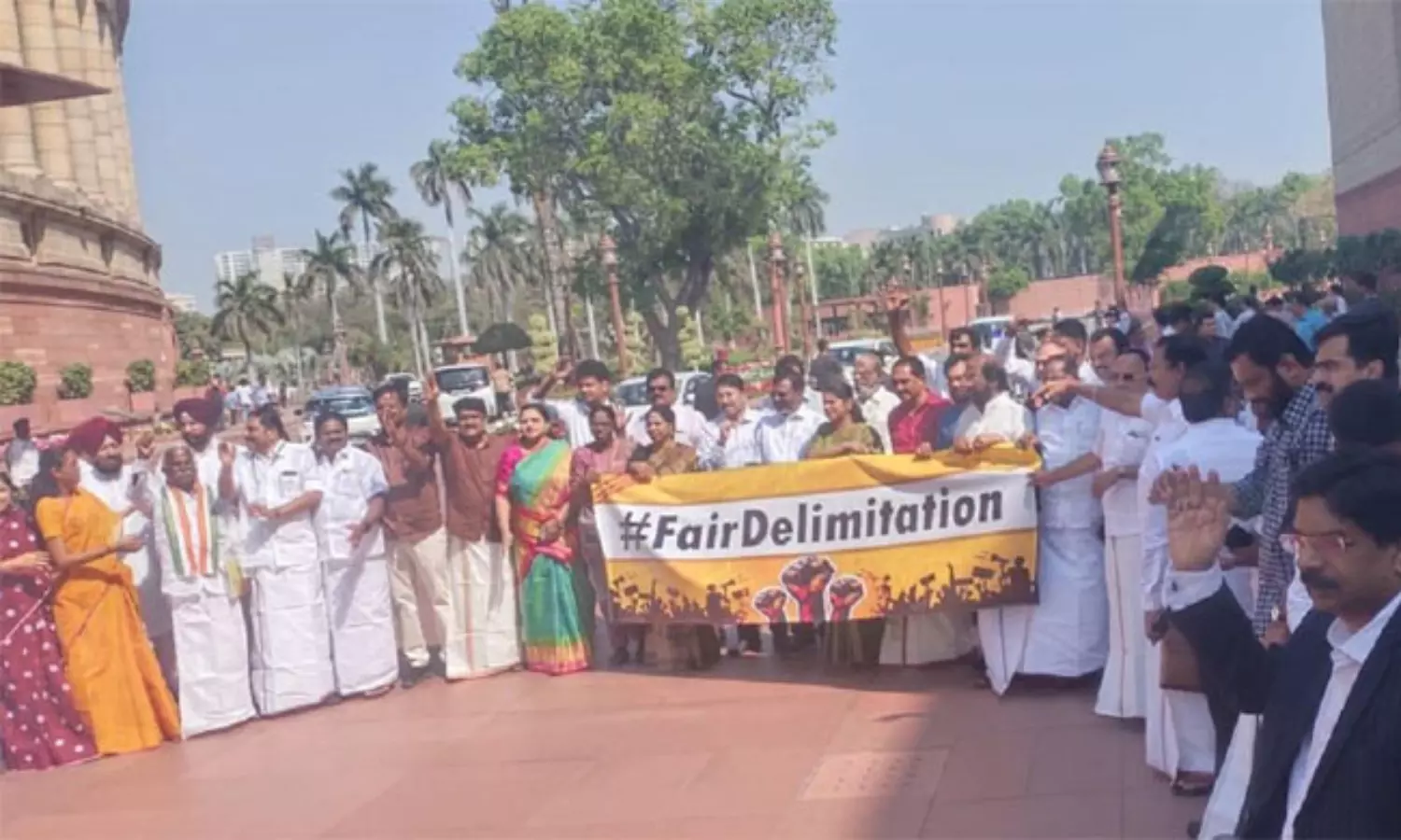 డీఎంకే మీటింగ్ కి వైసీపీ బీఆర్ఎస్ వెళ్తాయా ?