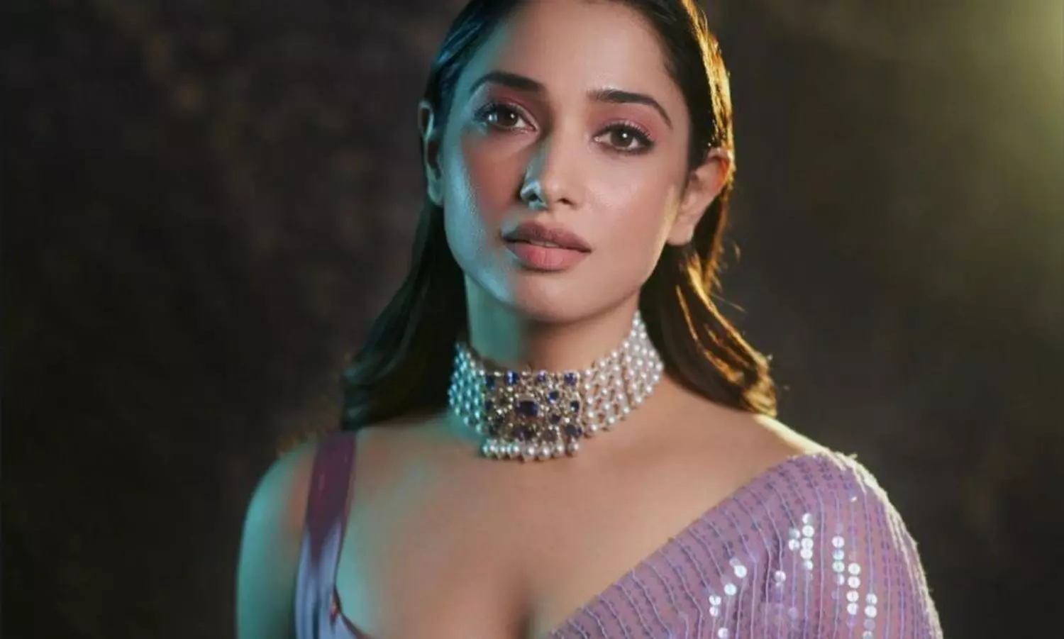 తమన్నా రెడీగా ఉన్నా.. మేకర్స్ రెడీగా ఉన్నారా! తమన్నా రెడీగా ఉన్నా.. మేకర్స్ రెడీగా ఉన్నారా!