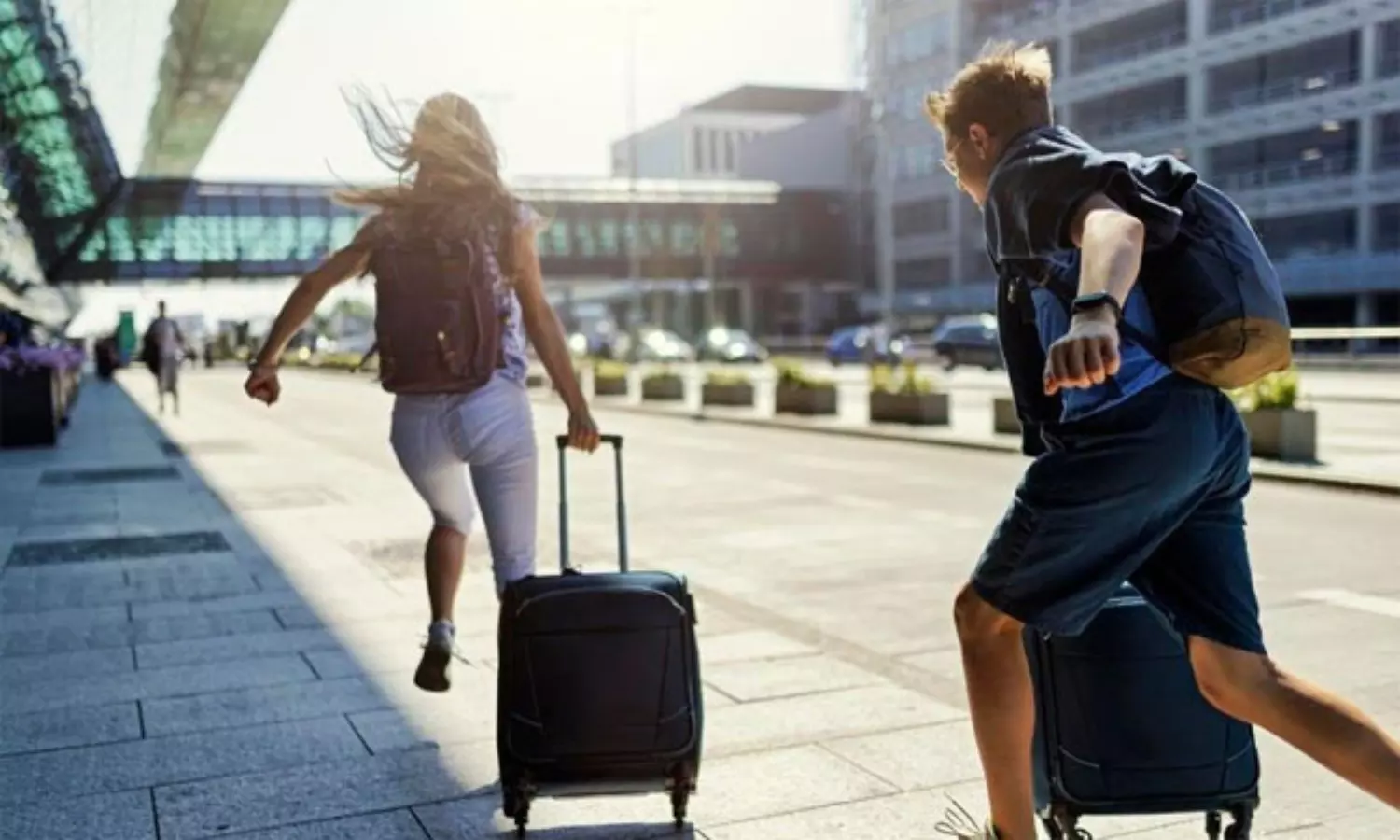 ట్రెండింగ్ లో టిక్‌టాక్   ఎయిర్‌పోర్ట్ థియరీ ..అసలేంటిది?