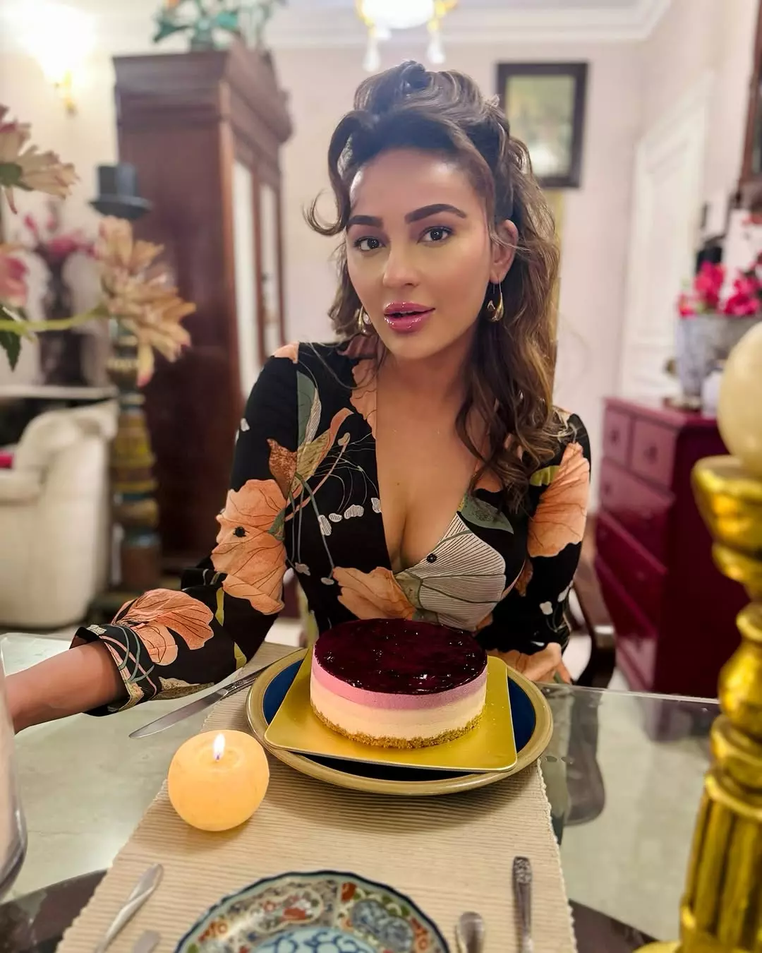 Seerat Kapoor’s Birthday Pics Raises Temperature