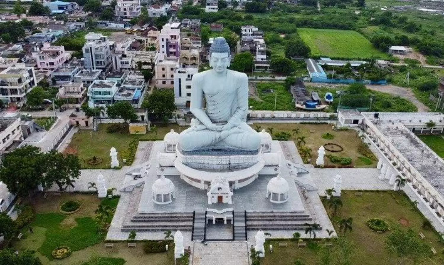 రాజధాని అమరావతికి ‘స్టార్’ లుక్