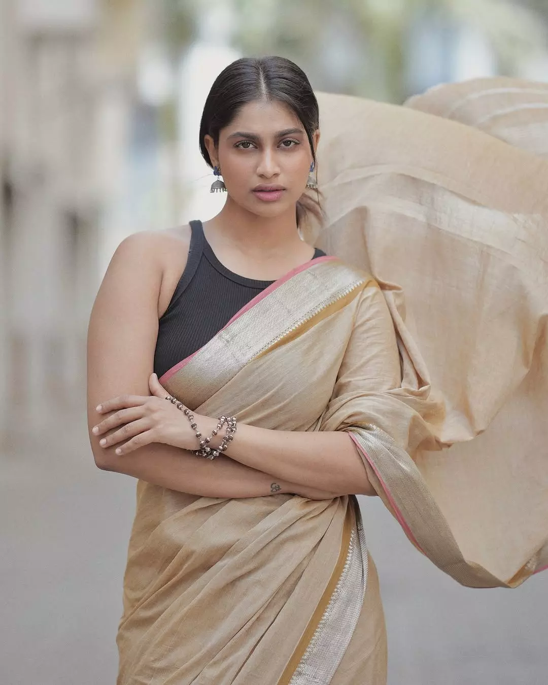 Shivani Narayanan Thicks The Right Box Shivani Narayanan Thicks The Right Box