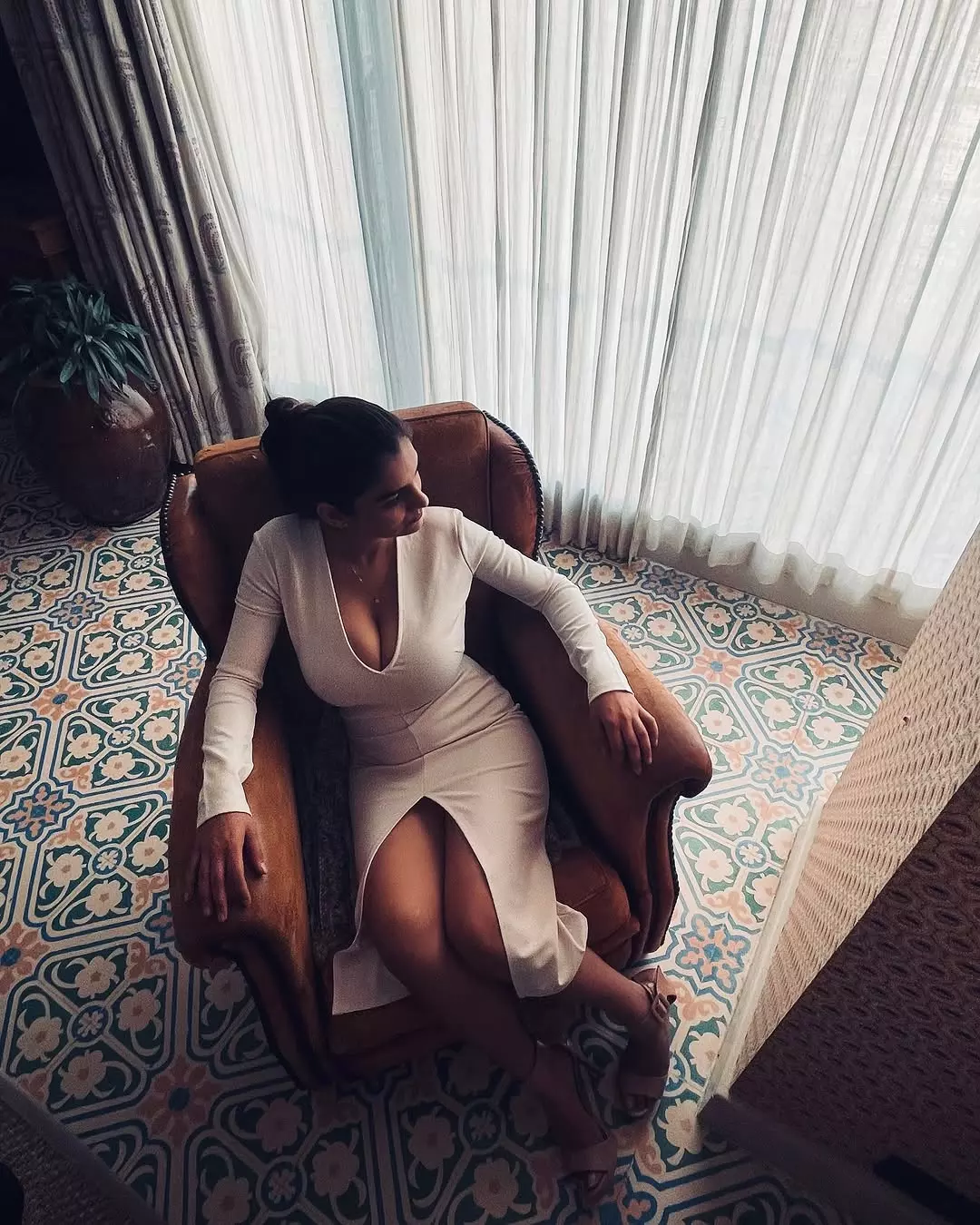 Anveshi Jain�s Classy Fashion Statement Anveshi Jain�s Classy Fashion Statement